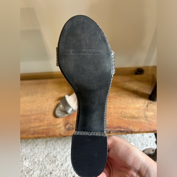 Silver block heels with ankle strap. Size 7. - Picture 4 of 4